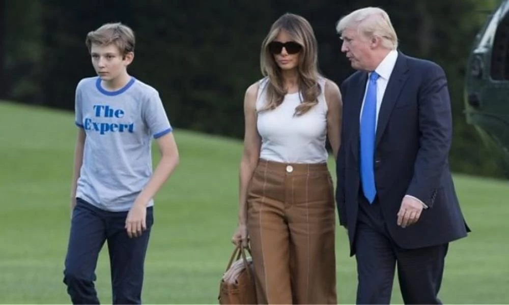 Αποκάλυψη "βόμβα" της Μελάνια Τραμπ! Ο γιος της έχει κορονοϊό